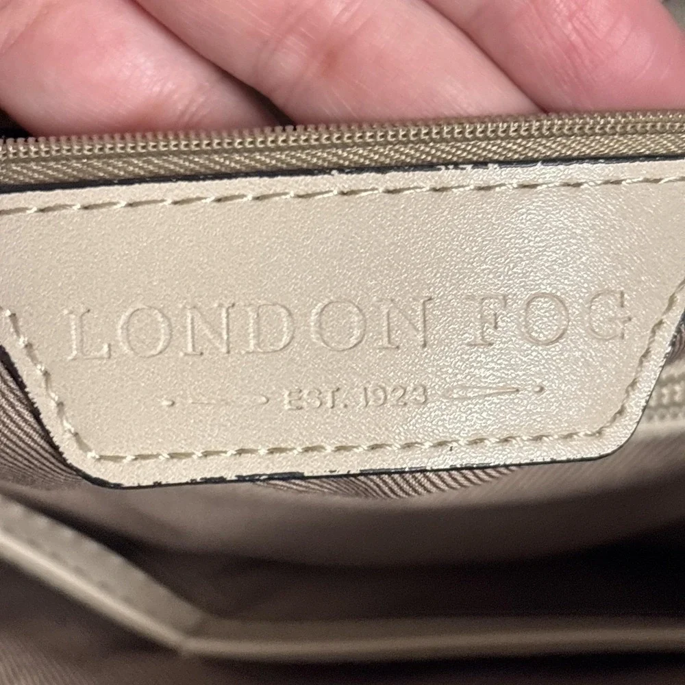 London Fog Satchel‎ Top Double Handle Bag Beige Faux Leather Tassel Purse Medium